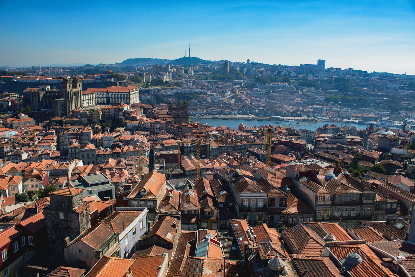 10 Locais a não perder no centro Histórico do Porto